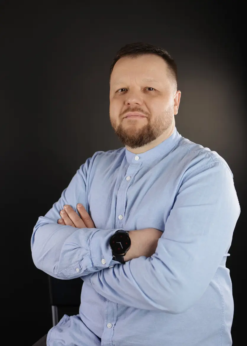 Денис Габовски в кабинете